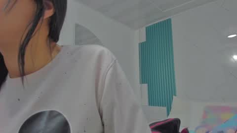 sara allenx online show from September 2025 01:35:02 PM