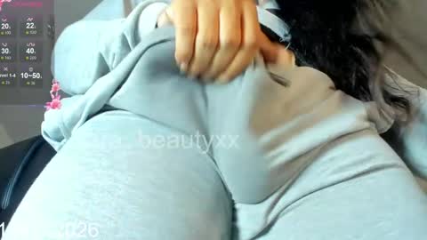 Snapshot of sara_beautyxx chatting on May 2026 05:56:01 PM I am Sofia GEMINIS online show from May 2026 05:56:01 PM