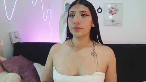 Snapshot of sara_blum_ chatting on June 2026 03:58:02 PM SARA online show from June 2026 03:58:02 PM