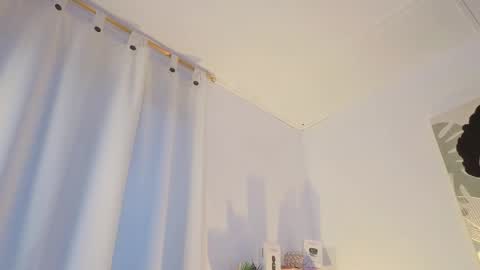 Snapshot of sara_brown04 chatting on December 2025 08:03:02 PM Sara online show from December 2025 08:03:02 PM