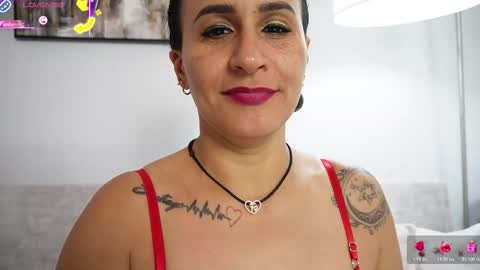 Snapshot of sara_charmy chatting on January 2026 05:27:02 PM online show from January 2026 05:27:02 PM