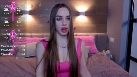 Snapshot of sara_crosss chatting on February 2025 12:16:01 AM Sara online show from February 2025 12:16:01 AM