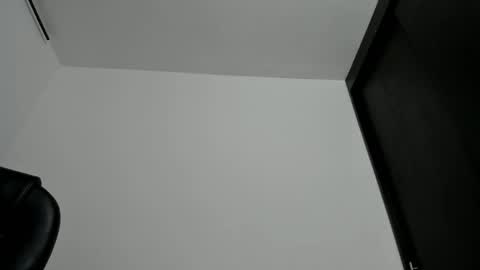 Snapshot of sara_len chatting on April 2026 10:58:01 PM sara_len online show from April 2026 10:58:01 PM