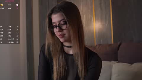 Snapshot of sara_lewiis chatting on November 2025 04:51:02 PM Sara online show from November 2025 04:51:02 PM