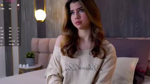 Snapshot of sara_lewiis chatting on November 2025 04:39:02 PM Sara online show from November 2025 04:39:02 PM