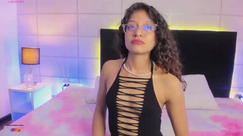 Sara  online show from January 2026 08:45:01 PM