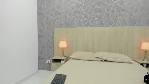 Sara online show from November 2025 11:33:02 AM