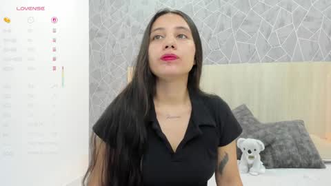 Sara online show from May 2026 12:33:01 PM
