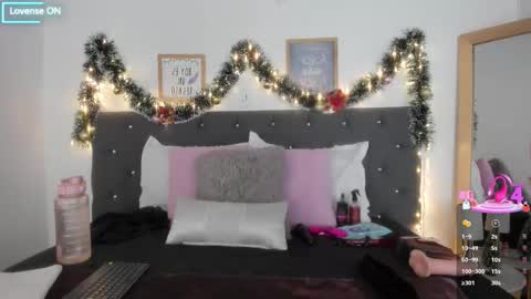 Snapshot of sara_puertaa chatting on December 2025 07:09:01 PM Sara online show from December 2025 07:09:01 PM