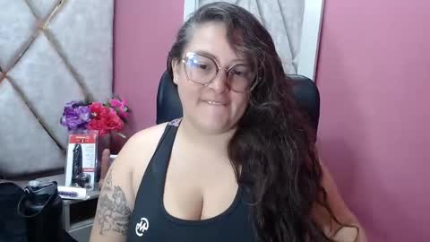 sara_thonson_ online show from February 2026 02:48:01 AM