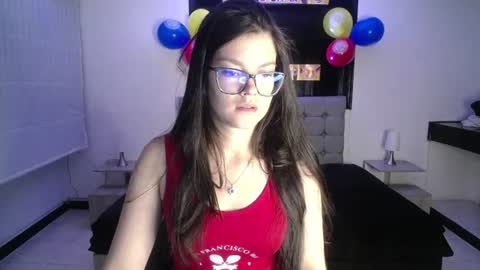 Snapshot of sara_valderrama_ chatting on June 2026 10:51:01 AM sara_valderrama_ online show from June 2026 10:51:01 AM