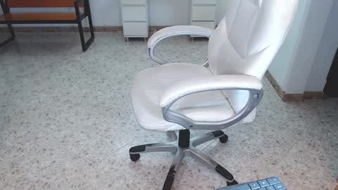 Sara online show from December 2024 01:02:02 AM