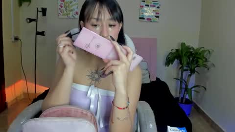 Snapshot of saraa_ramirez chatting on February 2025 11:43:02 AM Sarah Ramirez online show from February 2025 11:43:02 AM