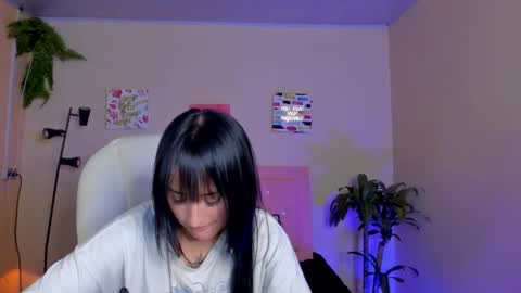 Snapshot of saraa_ramirez chatting on February 2025 02:31:02 PM Sarah Ramirez online show from February 2025 02:31:02 PM