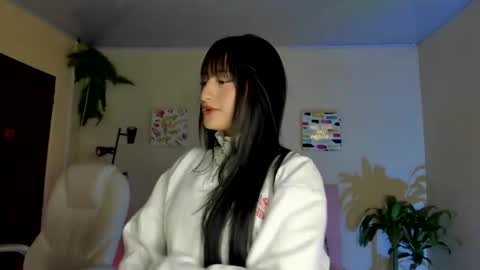 Snapshot of saraa_ramirez chatting on February 2025 02:37:01 PM Sarah Ramirez online show from February 2025 02:37:01 PM