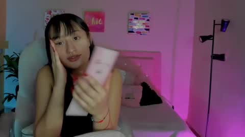 Snapshot of saraa_ramirez chatting on March 2025 11:31:01 AM Sarah Ramirez online show from March 2025 11:31:01 AM