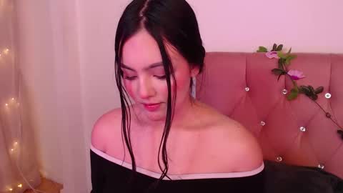 Snapshot of saraa_swett chatting on March 2025 05:28:01 PM online show from March 2025 05:28:01 PM