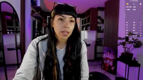 Snapshot of saraadesire chatting on February 2026 07:32:02 PM Sara online show from February 2026 07:32:02 PM