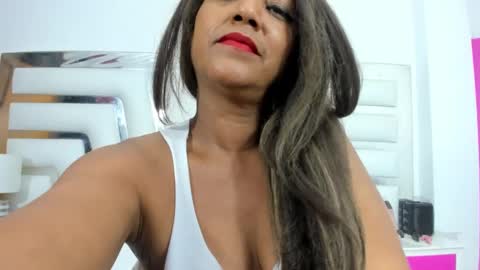 Snapshot of saraajhons chatting on February 2025 07:17:02 PM Sara online show from February 2025 07:17:02 PM