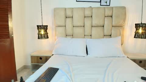 sarablonde_t online show from May 2026 07:45:02 PM