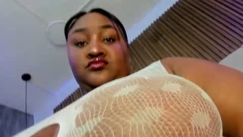 Snapshot of saraby_blandon chatting on June 2026 10:41:01 AM online show from June 2026 10:41:01 AM