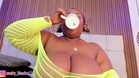 Snapshot of saraby_blandon chatting on June 2026 10:41:02 AM online show from June 2026 10:41:02 AM