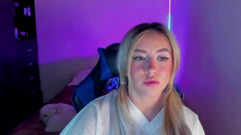 saradiazxxx online show from April 2026 07:25:02 AM