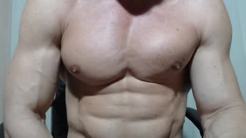 saradorj92 online show from May 2026 05:18:01 PM
