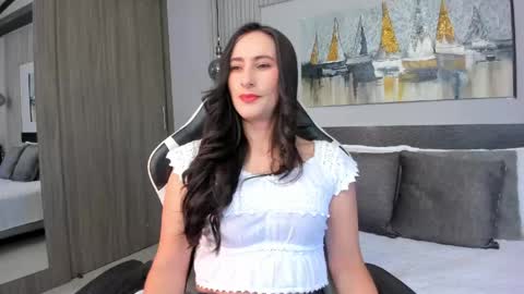  Sara Gomez  online show from May 2026 12:35:01 PM