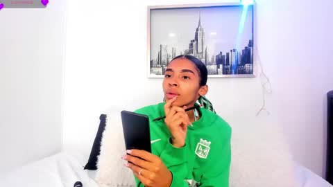 Snapshot of sarah_ashbourne chatting on October 2025 01:29:02 PM sarah_ashbourne online show from October 2025 01:29:02 PM