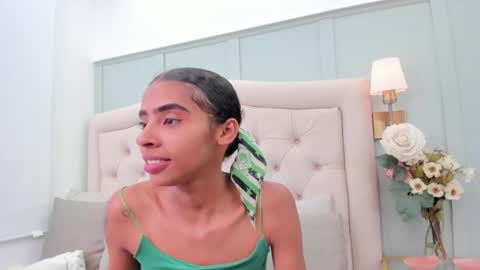 Snapshot of sarah_ashbourne chatting on December 2025 03:17:02 PM sarah_ashbourne online show from December 2025 03:17:02 PM