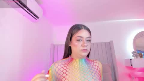 Sarah Bonneth online show from February 2026 11:29:02 AM