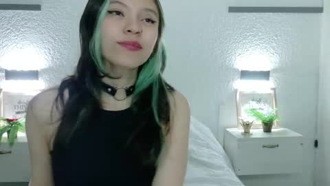 Sarah online show from May 2026 01:19:01 PM