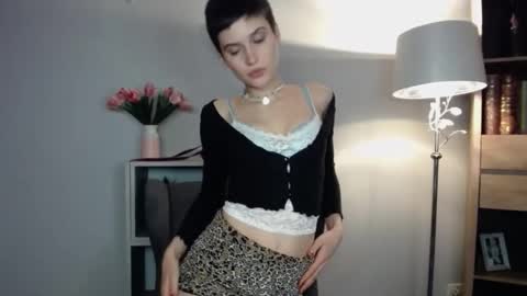 Snapshot of sarah_desire01 chatting on December 2025 02:55:01 PM Sarah online show from December 2025 02:55:01 PM