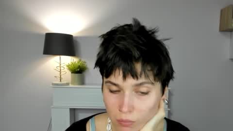 Sarah online show from March 2026 02:42:01 PM