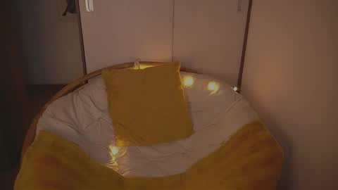 Sarah online show from April 2026 03:42:02 AM