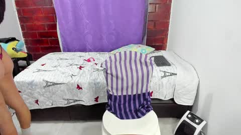 Sarah  online show from January 2025 05:51:01 AM