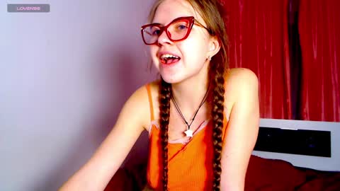 Sarah online show from December 2024 06:49:02 PM