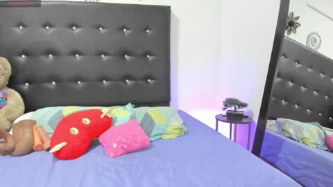 sarah_lowee online show from February 2026 11:30:02 PM