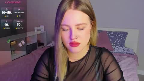 Sarah online show from October 2025 12:22:01 AM