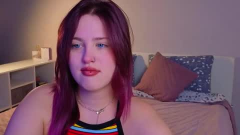 Sarah online show from December 2025 11:23:02 PM