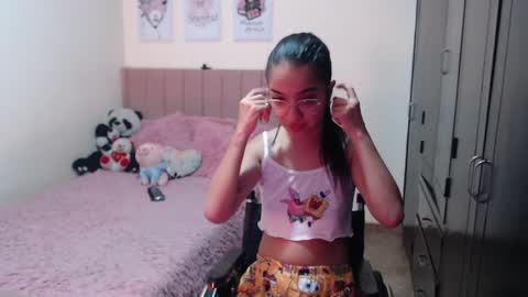 Sarah online show from January 2025 09:29:01 PM