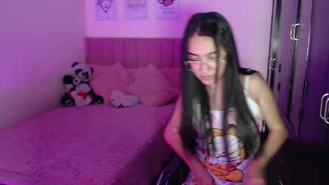 Sarah online show from February 2025 09:41:02 PM