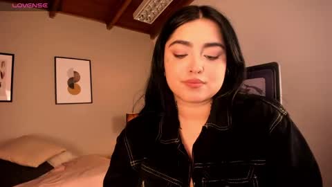   online show from December 2024 01:02:02 AM