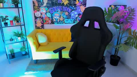 Divine Sarah NONUDE model online show from March 2025 02:51:02 PM