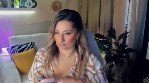 Divine Sarah NONUDE model online show from May 2026 03:08:02 PM