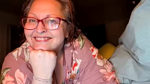 MamaStarr   online show from February 2026 06:22:01 AM
