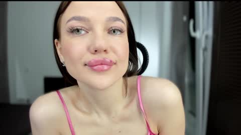 sarahphyllis online show from January 2025 01:58:01 PM