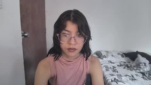 Sarah  online show from September 2025 12:51:01 PM