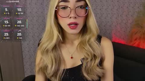 Snapshot of sarajonesxxx chatting on March 2026 11:17:02 AM Sara jones online show from March 2026 11:17:02 AM